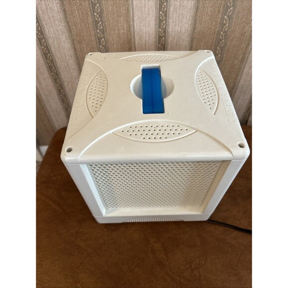 LITE BRITE CUBE 2001 Hasbro w/ 2 drawers of pegs. picture, & extra peg Y2K VNT - Picture 7 of 16